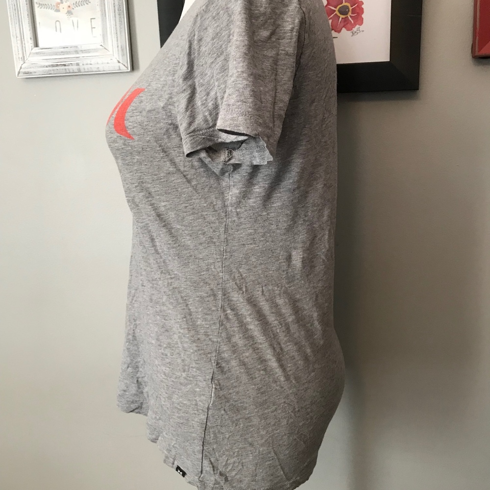 Graphic Tee - Picture 2 of 3